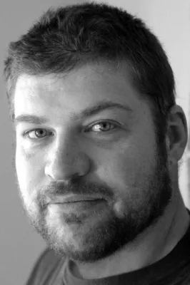 Брэд Уильям Хенке