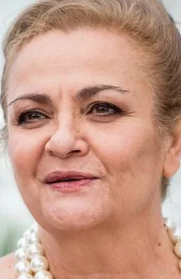 Дана Догару