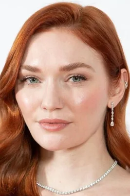 Элинор Томлинсон