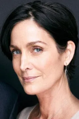 Кэрри-Энн Мосс