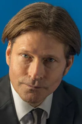 Криспин Гловер