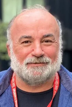 Сердар Акар