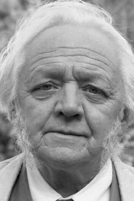 Виктор Перевалов